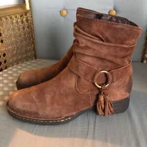 Born Ouvea brown suede distressed zip ankle boots tassel western cowgirl country